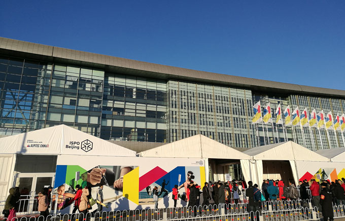 一機(jī)多能新開(kāi)拓  百聯(lián)新定制機(jī)型首秀“最強(qiáng)運(yùn)動(dòng)時(shí)尚展”