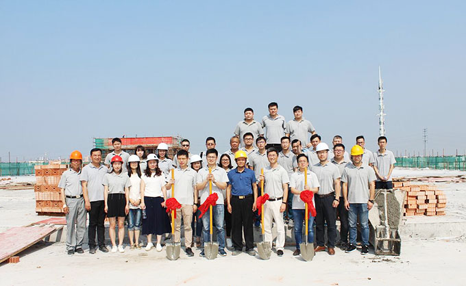 喜訊！百聯(lián)新建廠房建筑主體今日封頂！