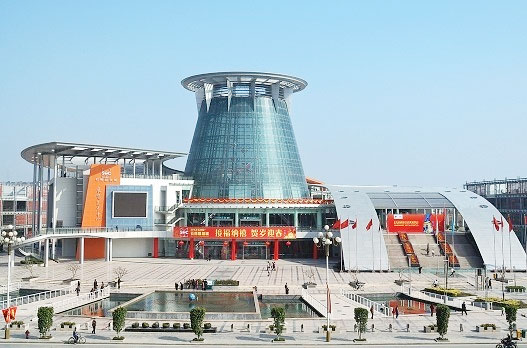 新年首展石獅：百聯(lián)“對(duì)話”產(chǎn)業(yè)鏈前瞻未來(lái)